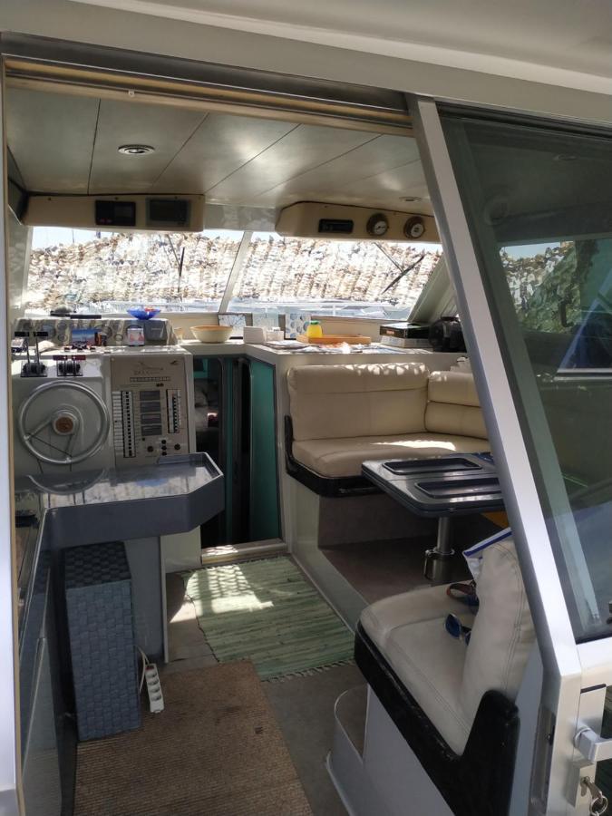 Ferretti 36 ' Bateau à Quai Vieux-Port Cannes Festival La Croisette Extérieur photo