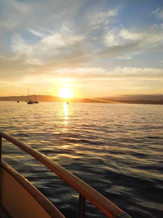Ferretti 36 ' Bateau à Quai Vieux-Port Cannes Festival La Croisette Extérieur photo