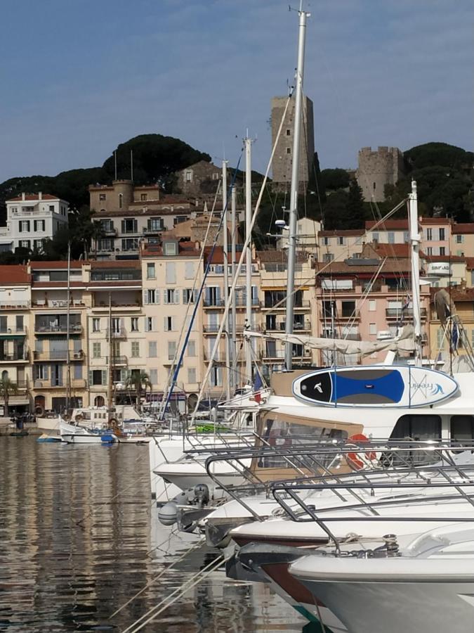Ferretti 36 ' Bateau à Quai Vieux-Port Cannes Festival La Croisette Extérieur photo